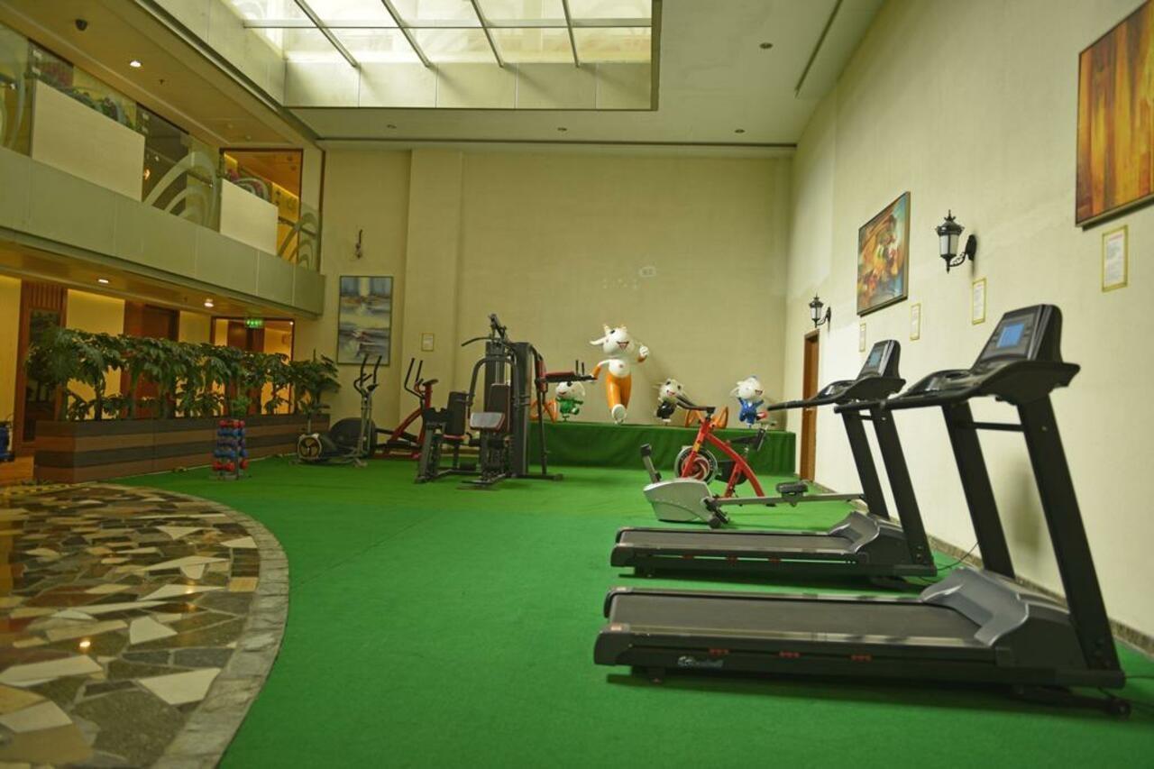 גואנגג'ואו Vili International Hotel מראה חיצוני תמונה