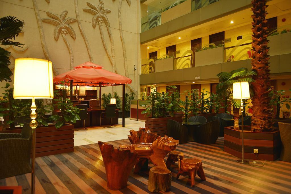 גואנגג'ואו Vili International Hotel מראה חיצוני תמונה