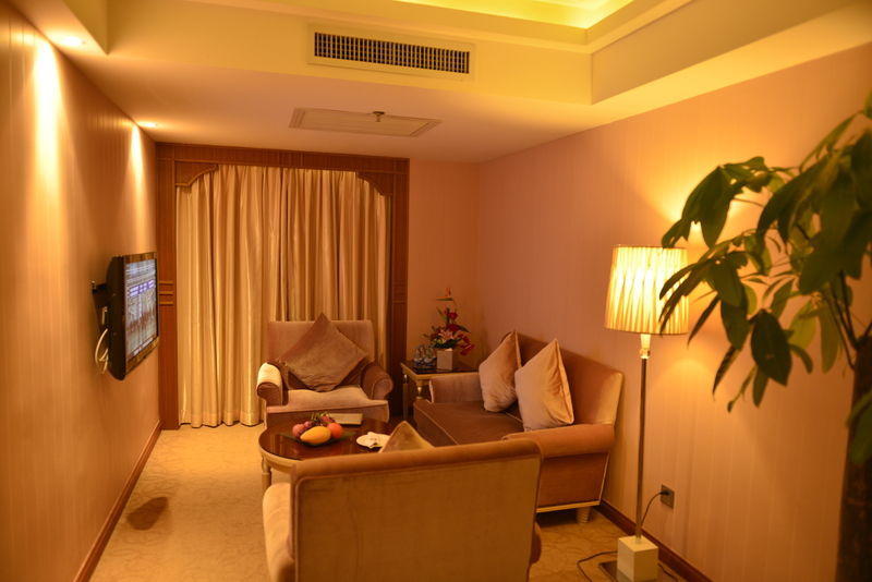 גואנגג'ואו Vili International Hotel מראה חיצוני תמונה
