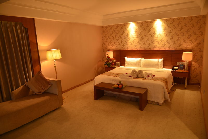גואנגג'ואו Vili International Hotel מראה חיצוני תמונה