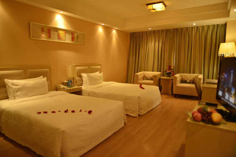 גואנגג'ואו Vili International Hotel מראה חיצוני תמונה