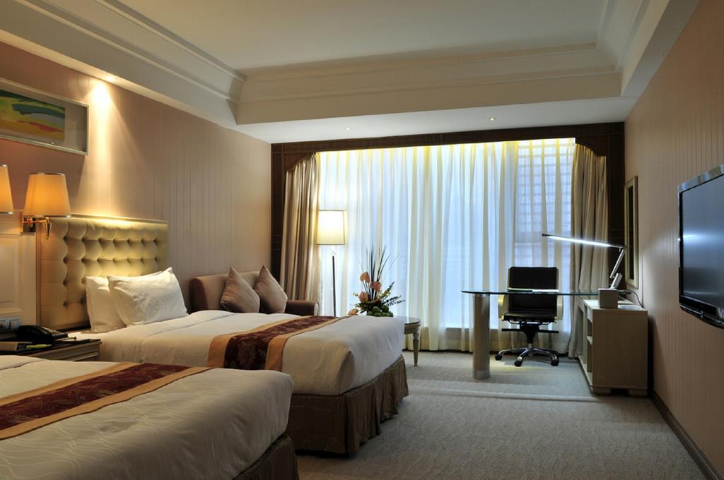 גואנגג'ואו Vili International Hotel מראה חיצוני תמונה