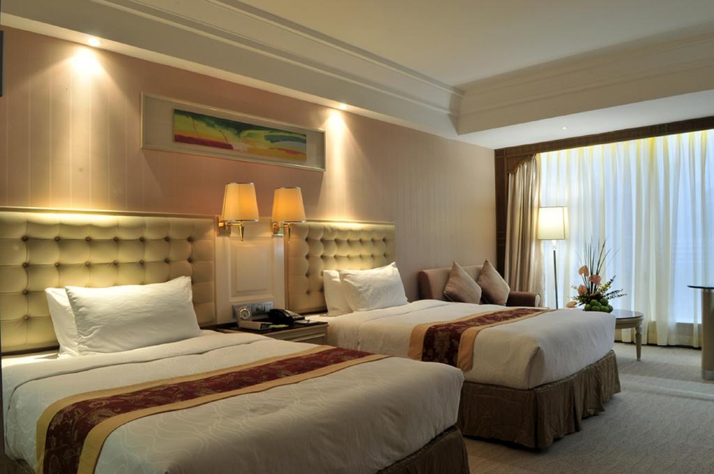 גואנגג'ואו Vili International Hotel מראה חיצוני תמונה